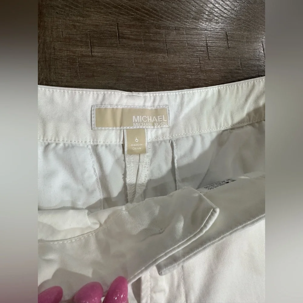 Michael Michael Kors White Rolled Cuffed Shorts size 6 - Picture 10 of 14